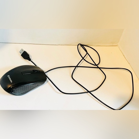 (BRAND NEW) VERBATIM SLIMLINE CORDED USB KEYBOARD & MOUSE (MODEL 70249) (IN BOX) - Picture 8 of 8